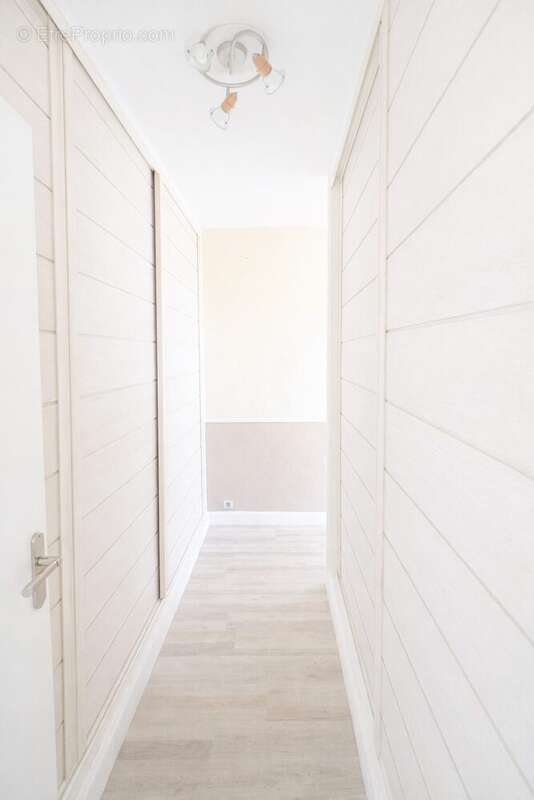 Appartement à SARTROUVILLE