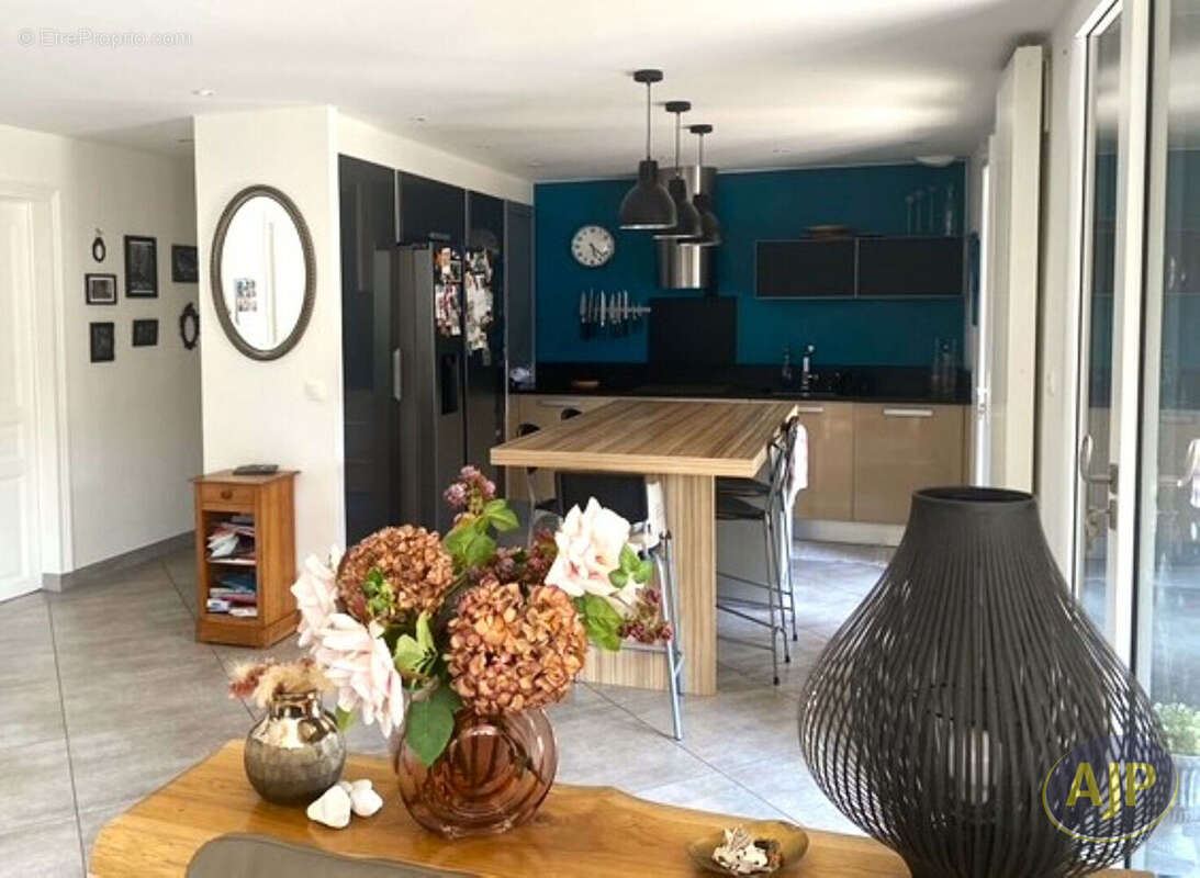 Maison Soulaines Sur Aubance 6 pièce(s) 216 m2 - photo 4