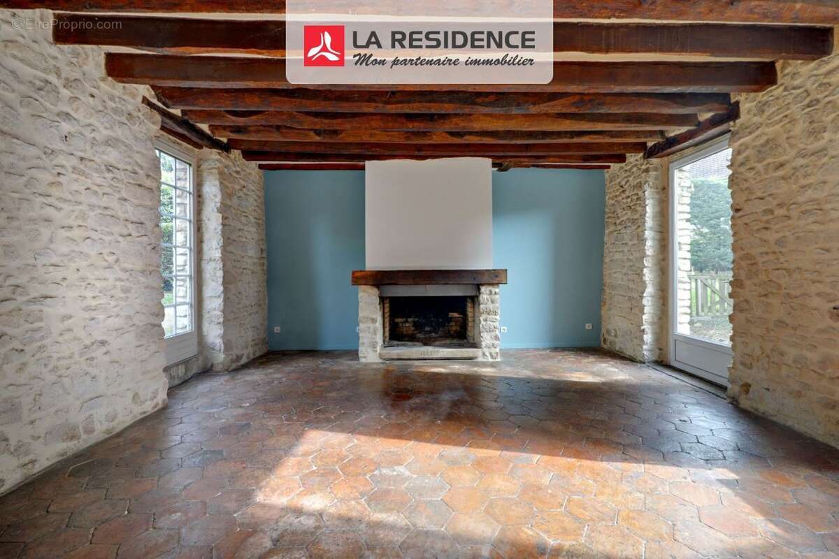 Maison à MAREIL-SUR-MAULDRE