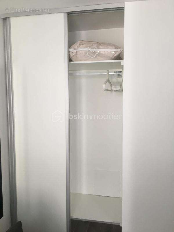Appartement à PARIS-8E
