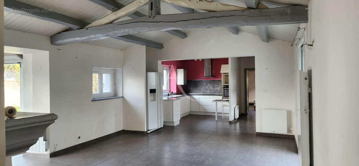 Maison à L&#039;EPINE