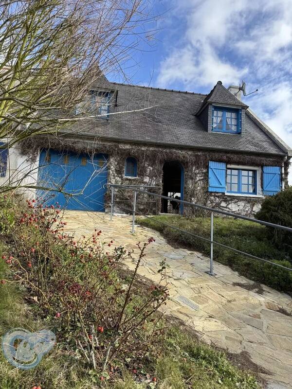 Maison à TREGUEUX