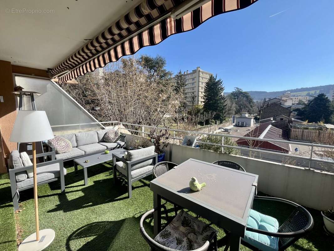 TERRASSE 17m² - Appartement à SAINT-ETIENNE