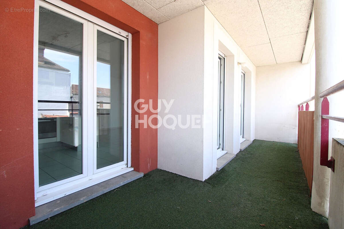 Appartement à COUBERT