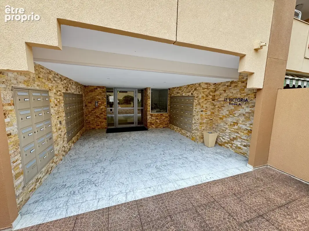Sainte-Maxime   Appartement rénové en exclusivité à 200m de la plage - photo 10