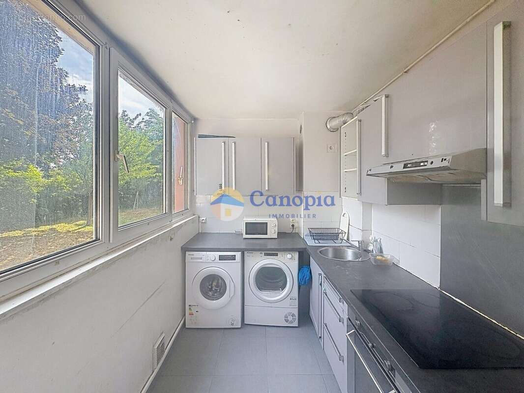 Appartement à L'HAY-LES-ROSES