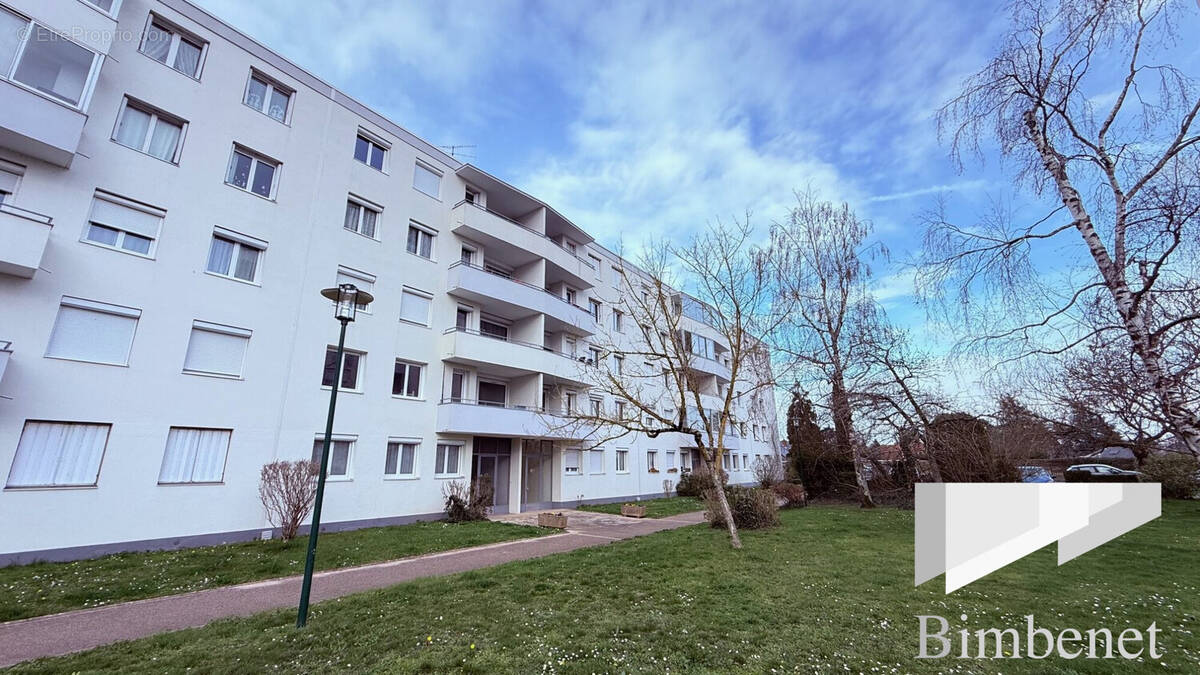 Appartement à OLIVET
