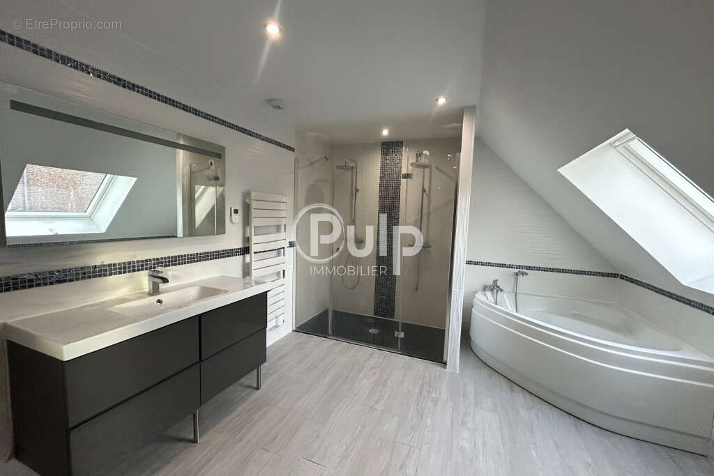 Maison à ROOST-WARENDIN