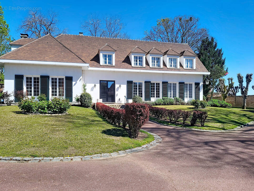 Maison à CHAUNY