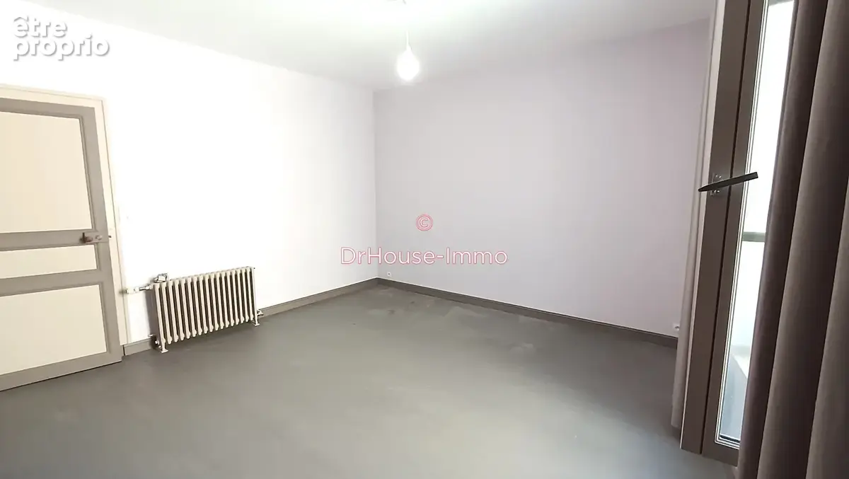Maison 7 pièces 195 m² à vendre à Thouars (79100) - photo 29