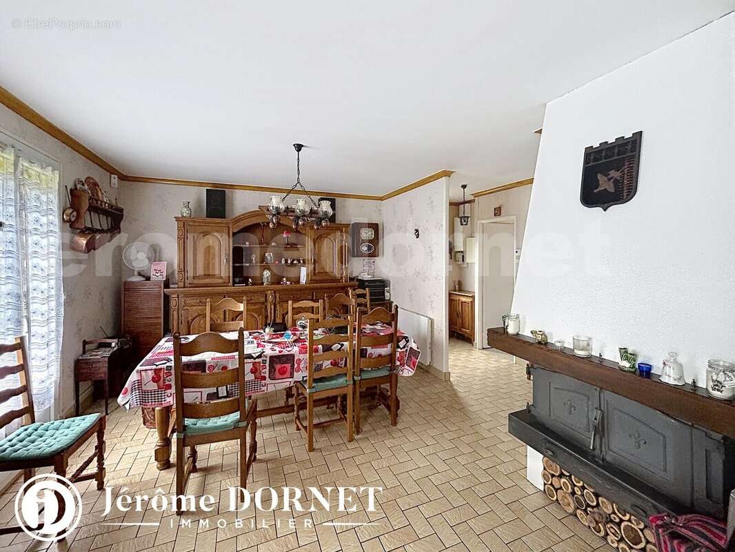 men_00003 - Maison à BRETEUIL