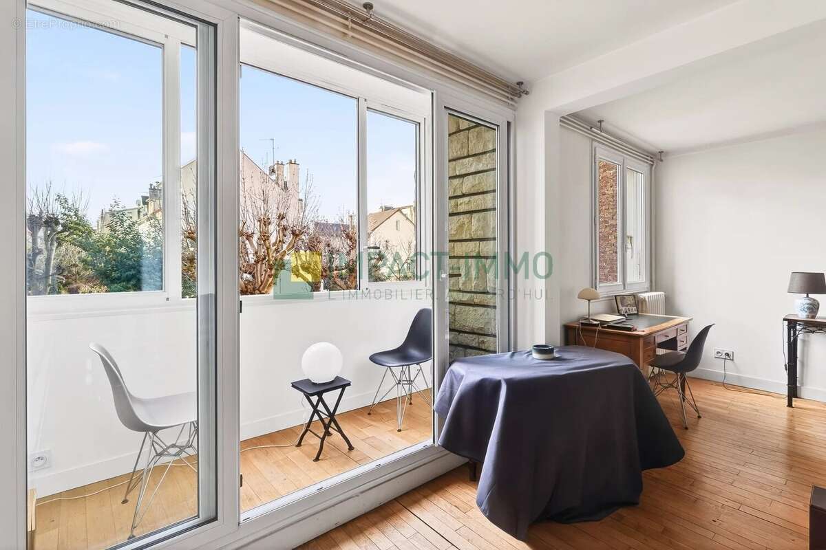 Appartement à COLOMBES