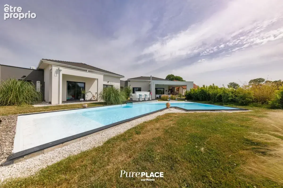 Villa d’architecte contemporaine avec piscine chauffée et vues sur le Puy de Dôme et le Sancy - photo 3