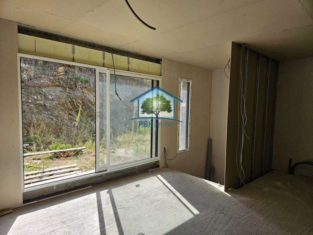 Maison à LOIRE-SUR-RHONE