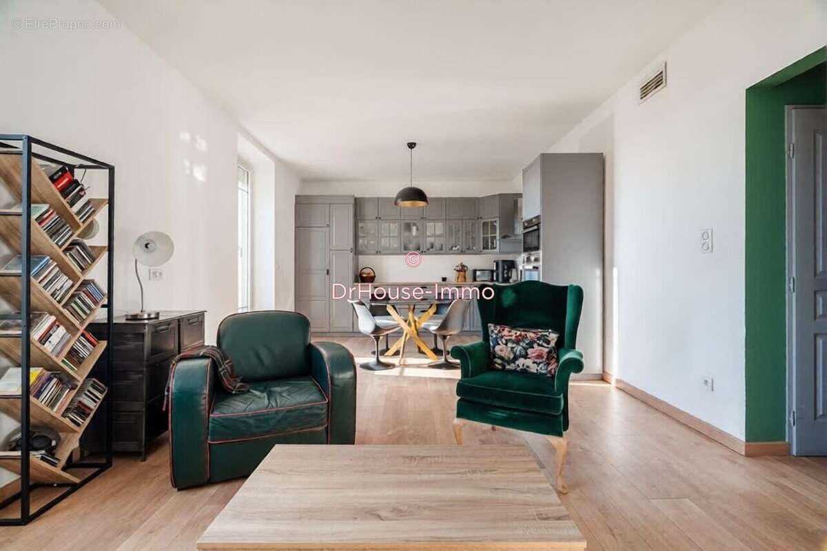 Appartement 75 m² à Marseille-12e  - photo 39