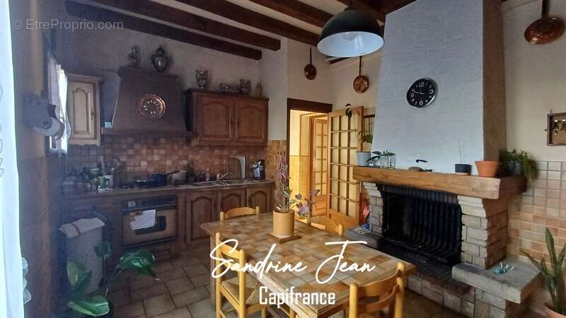 Maison à AUBEVOYE