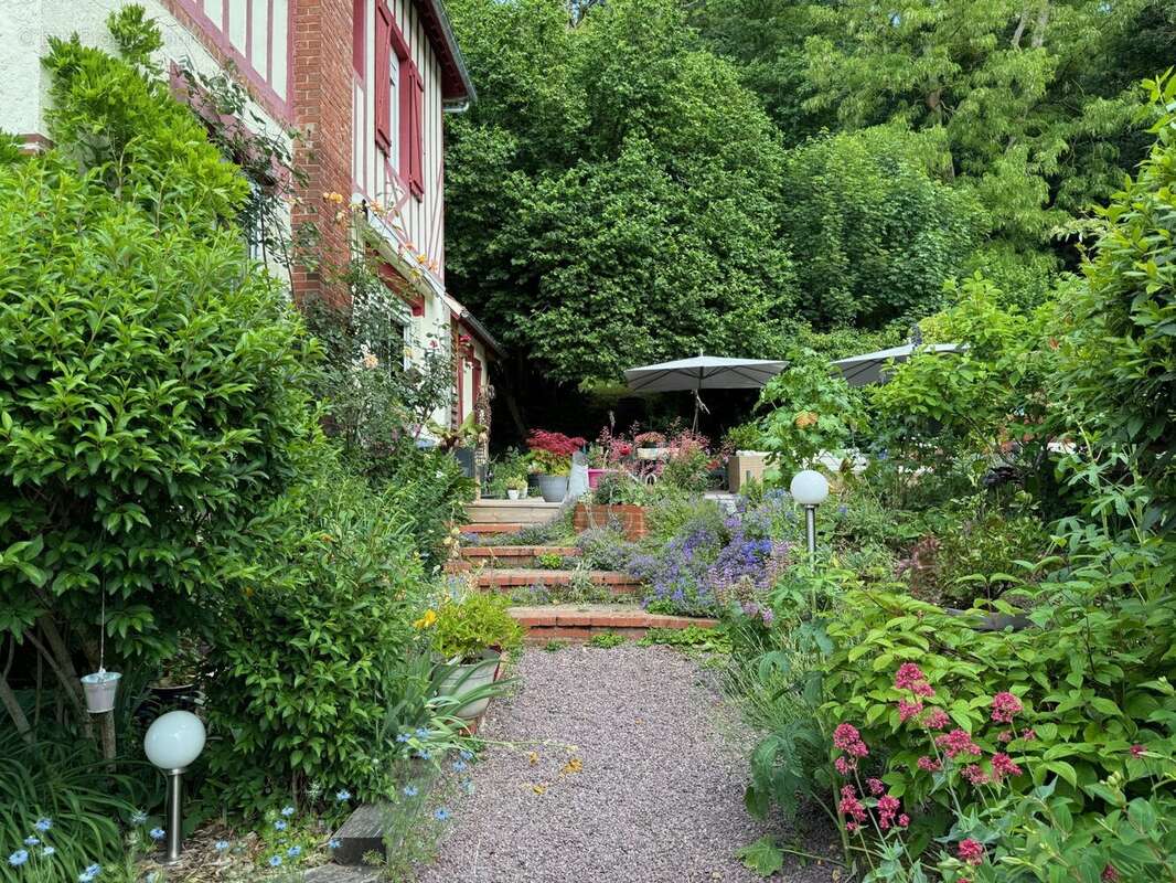 Maison à BERNAY