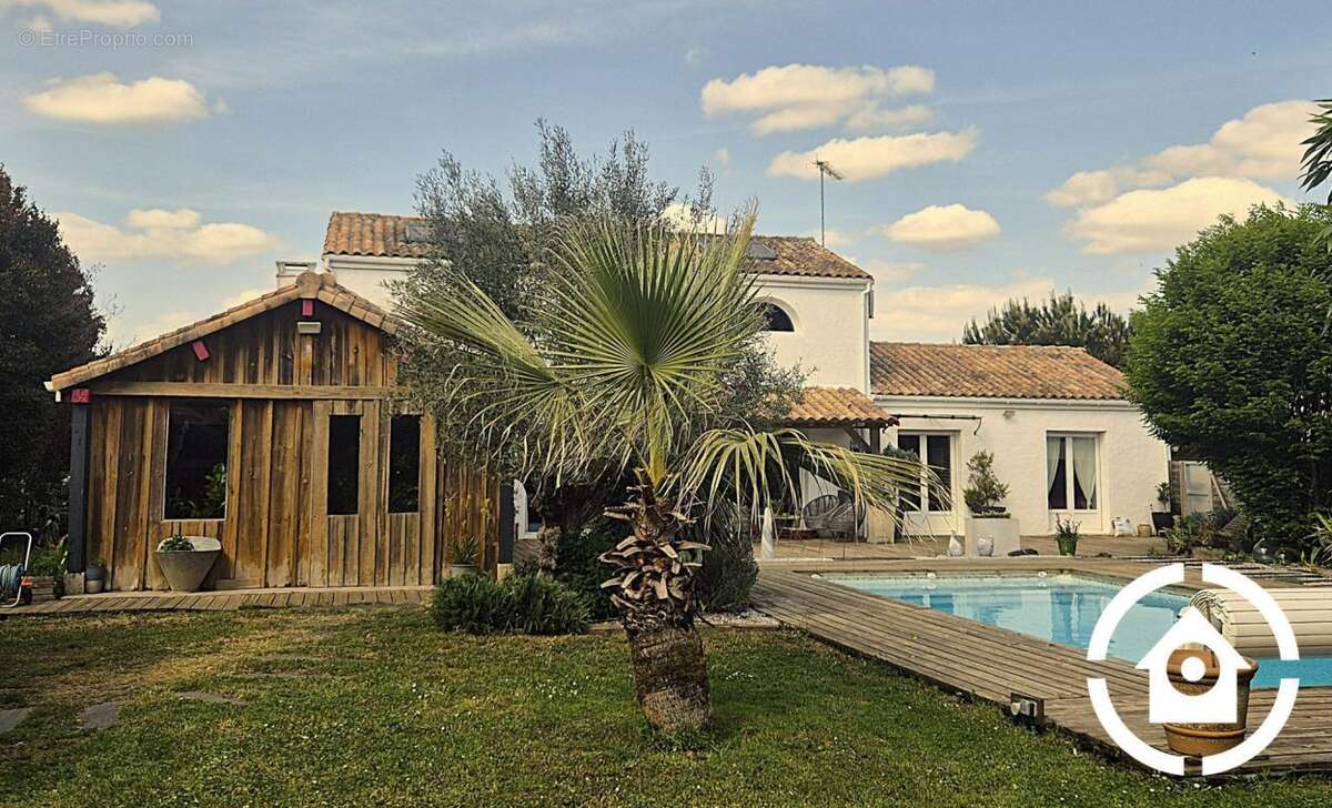 Maison à SAUJON