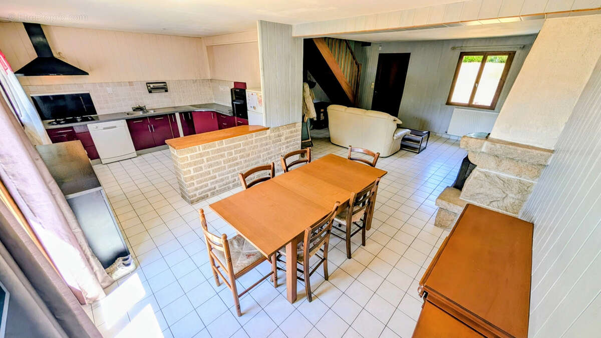 Maison à LANGUEDIAS