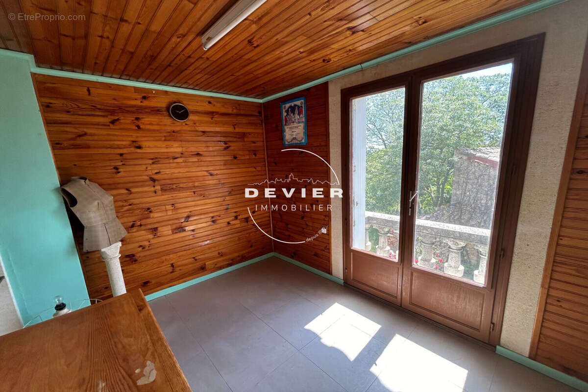 Maison à RESTINCLIERES