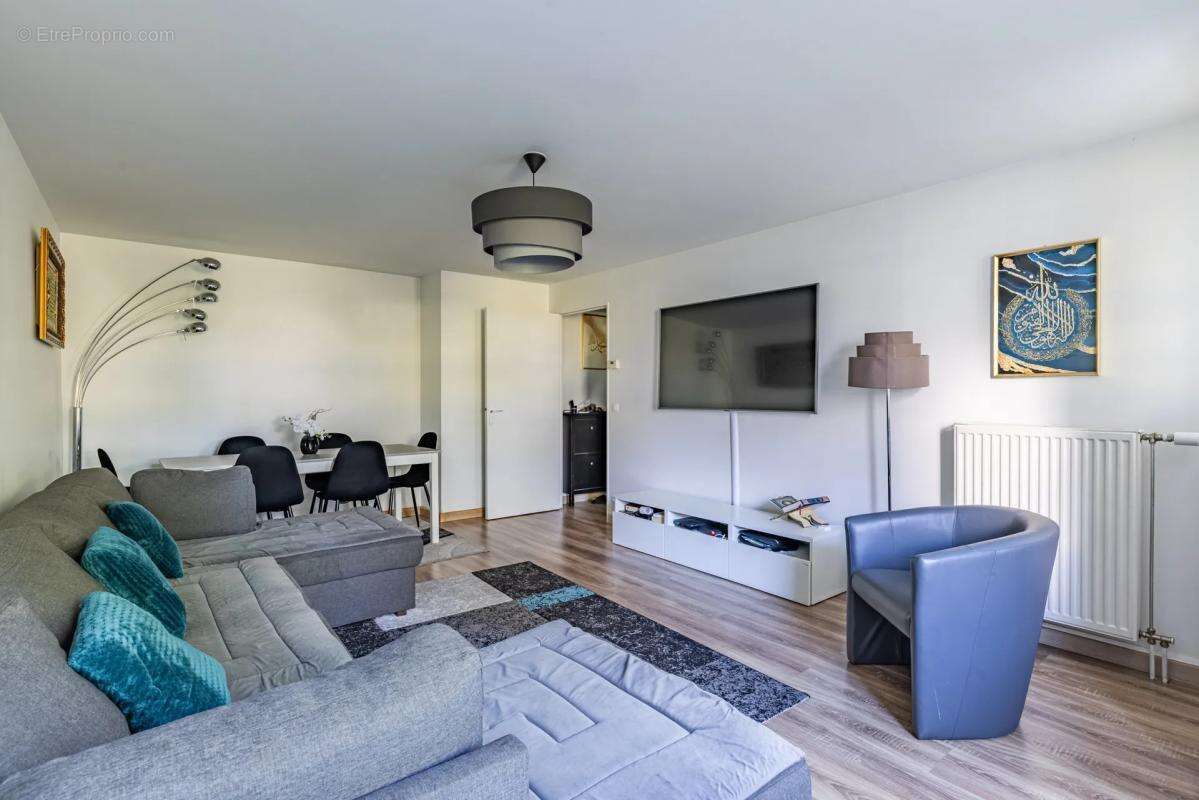 Appartement à BONNEUIL-SUR-MARNE