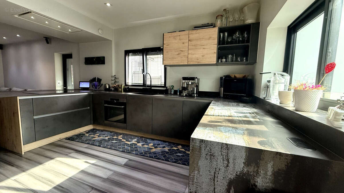 Maison à IVRY-SUR-SEINE