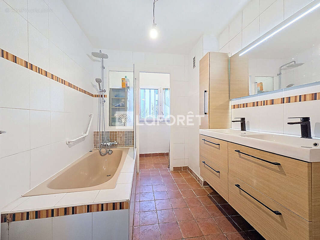 Appartement à BOURG-LA-REINE