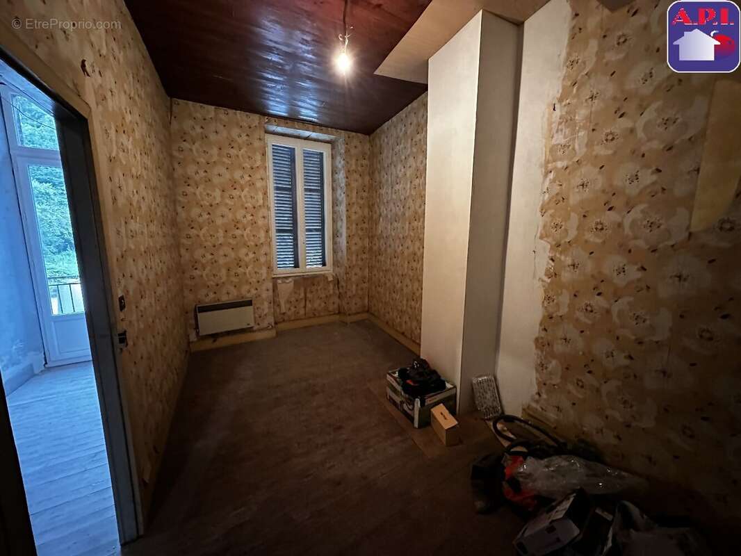 Maison à CASTELNAU-DURBAN