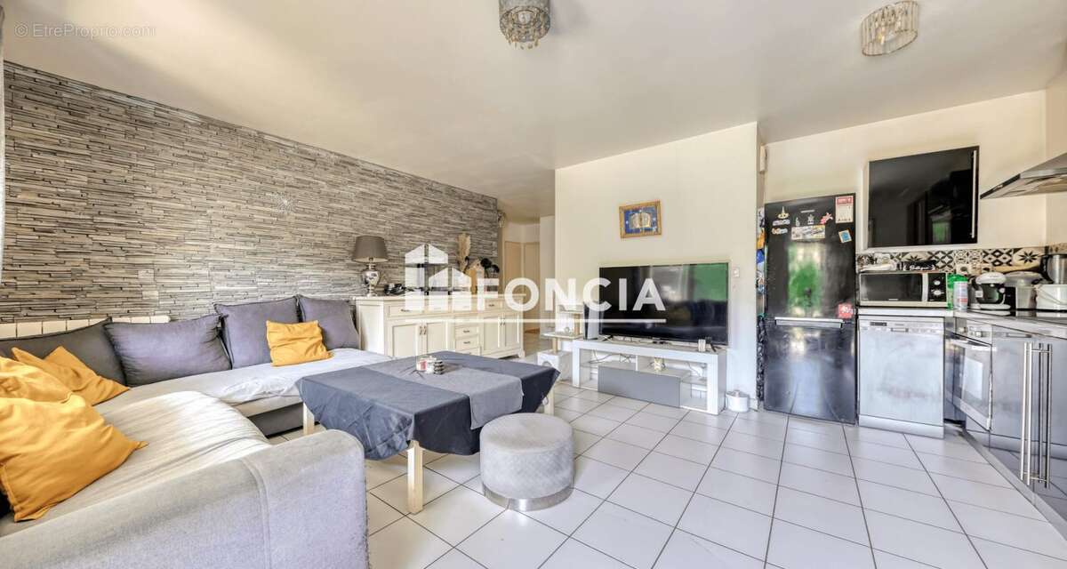 Appartement à BRON