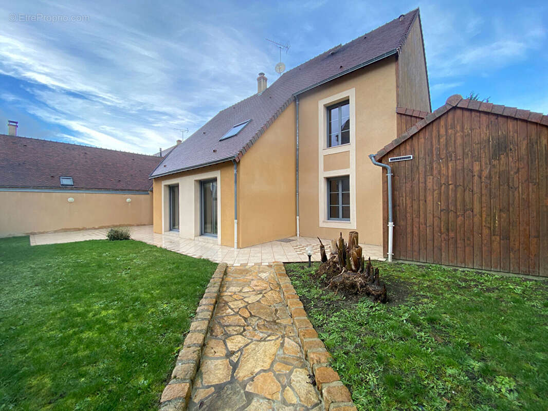 Maison à LA FERTE-BERNARD