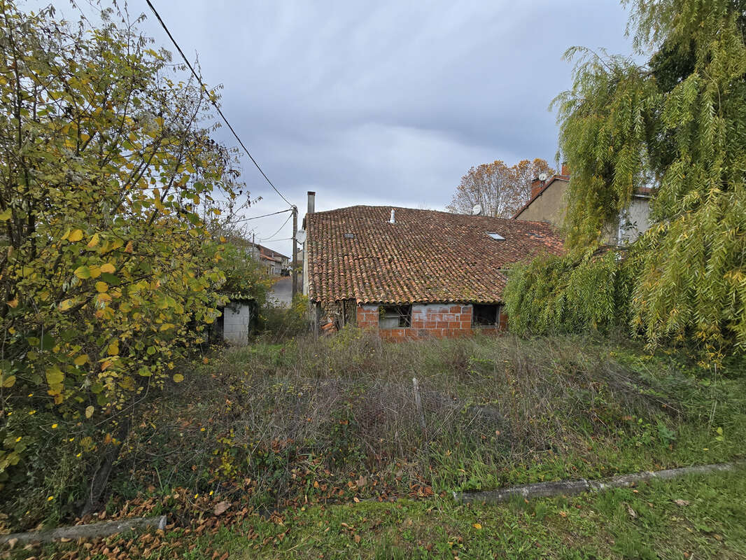 Maison à SAINT-LAURENT-DE-CERIS