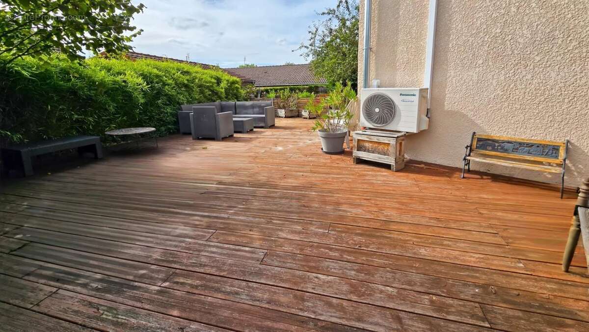 Maison à CONTAMINE-SUR-ARVE