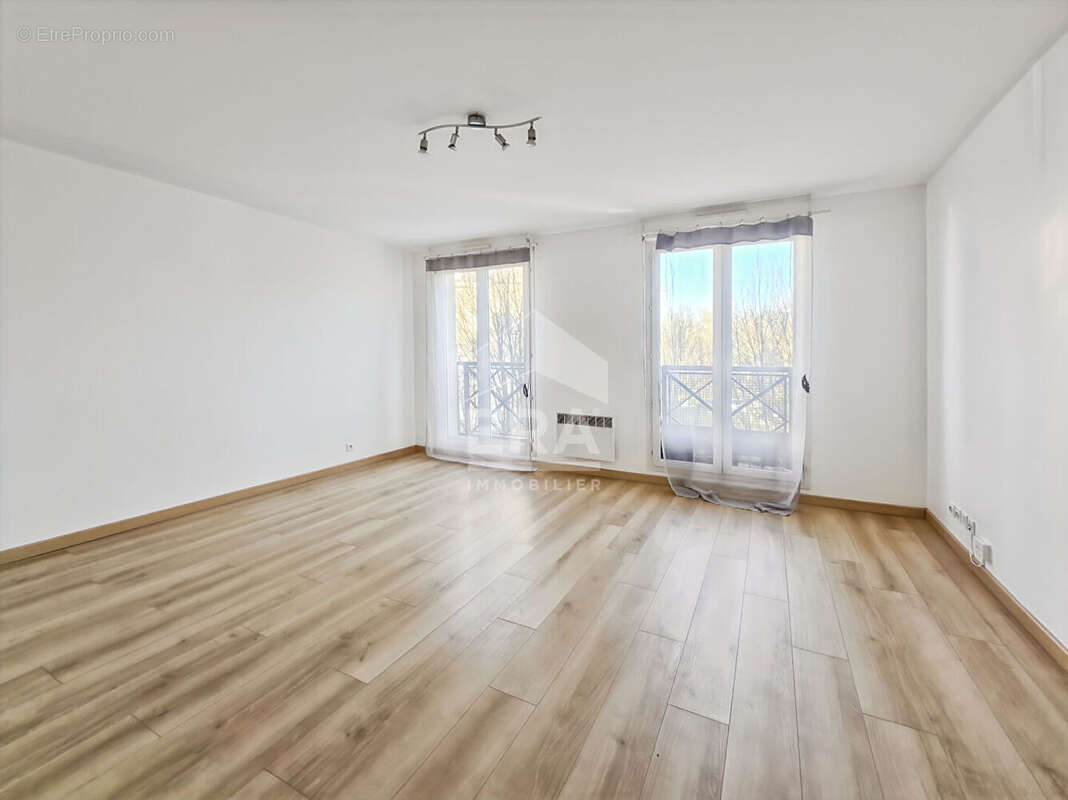 Appartement à DAMMARIE-LES-LYS