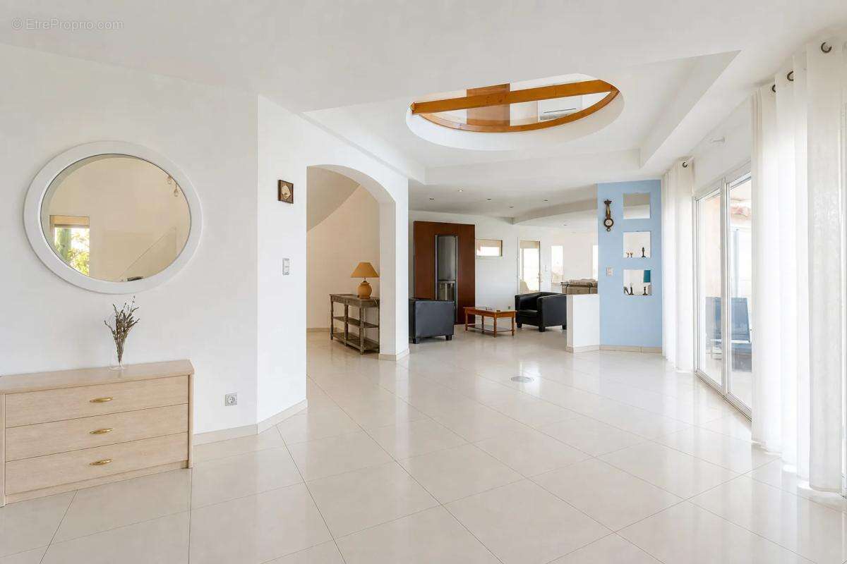 Maison de 9 pièces de 320 m² à 10min d'Albi - photo 29