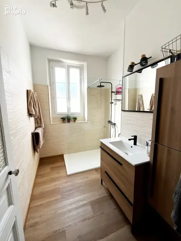 District de SENS, tout commerce à pied:  TRÈS JOLIE MAISON BOURGEOISE de 180 m2  son vaste salon et ses 4 cham - photo 12