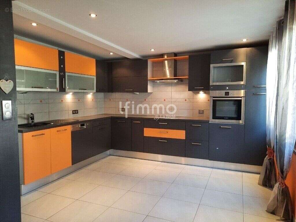 Chaleureuse maison 6p. de 117 m² env. (138 m² env. au sol) - photo 3