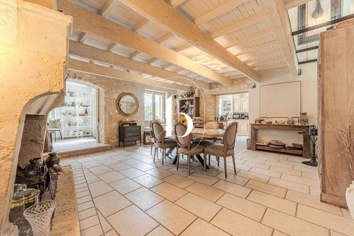 Maison à UZES