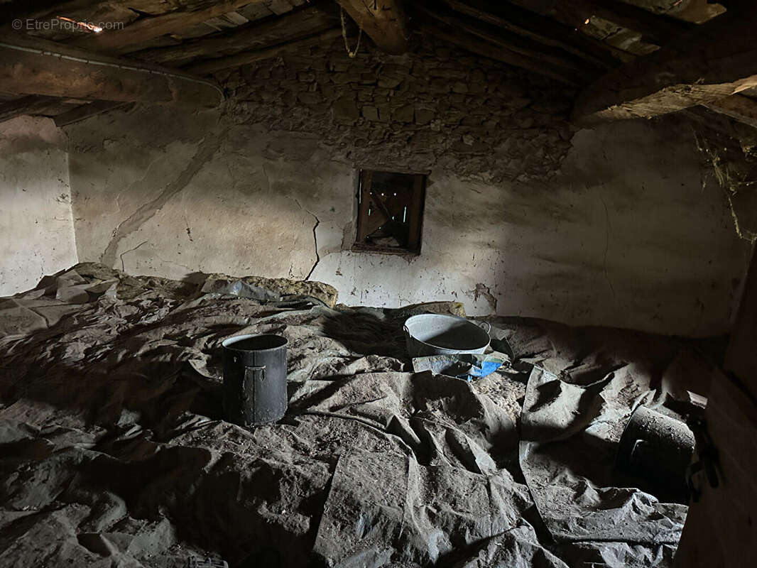 Maison à SAINTE-CONSORCE