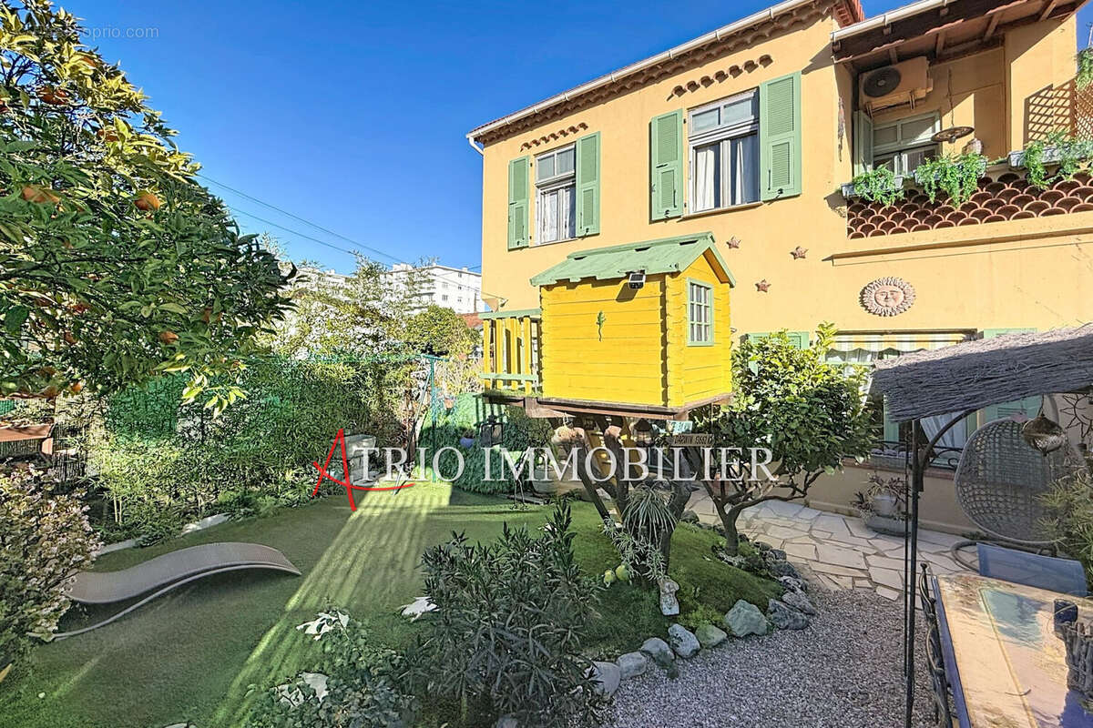 Maison à CAGNES-SUR-MER