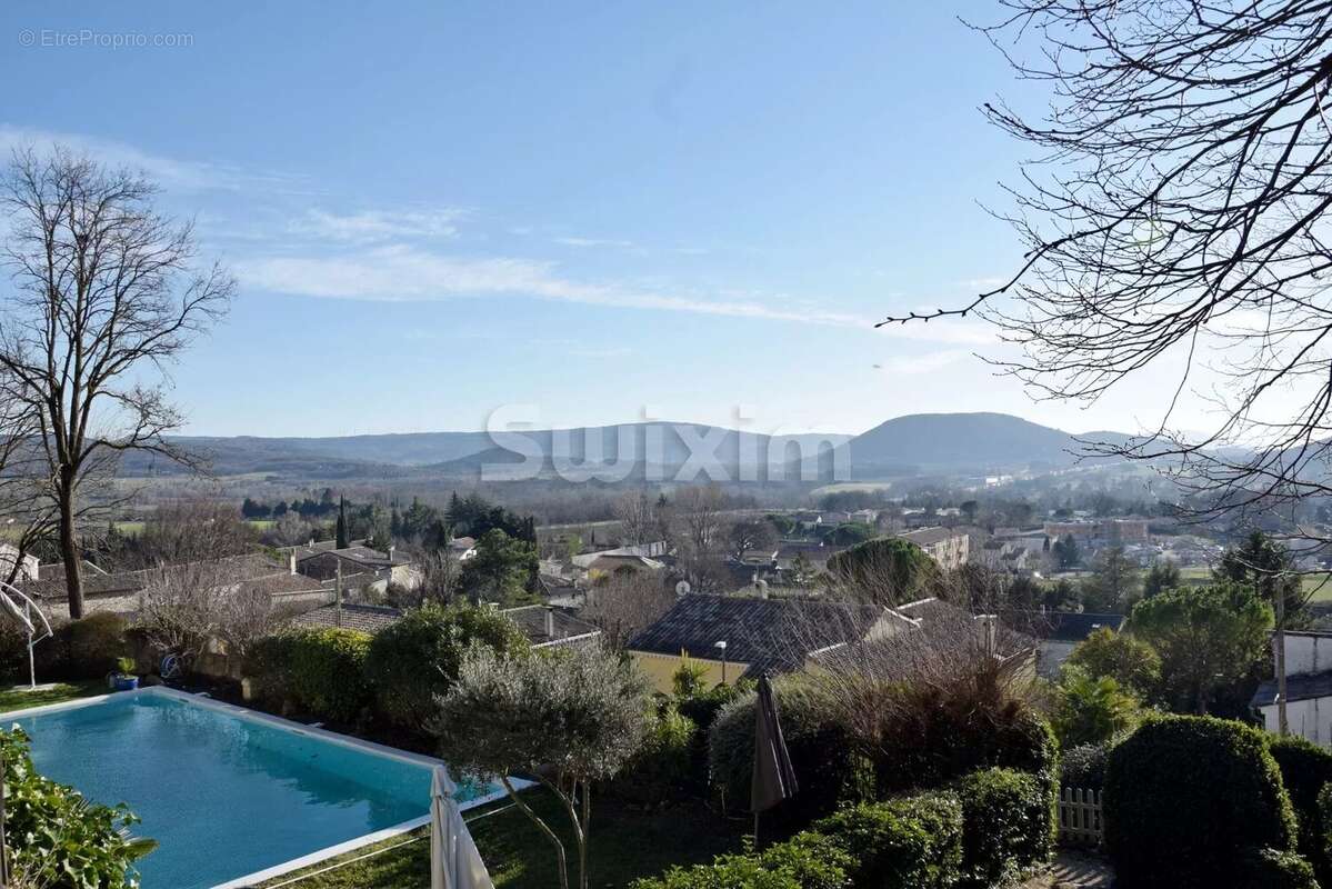 Appartement à MONTBOUCHER-SUR-JABRON