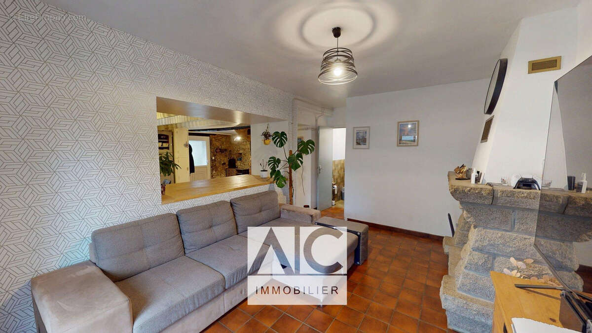 Maison à CHATELAUDREN