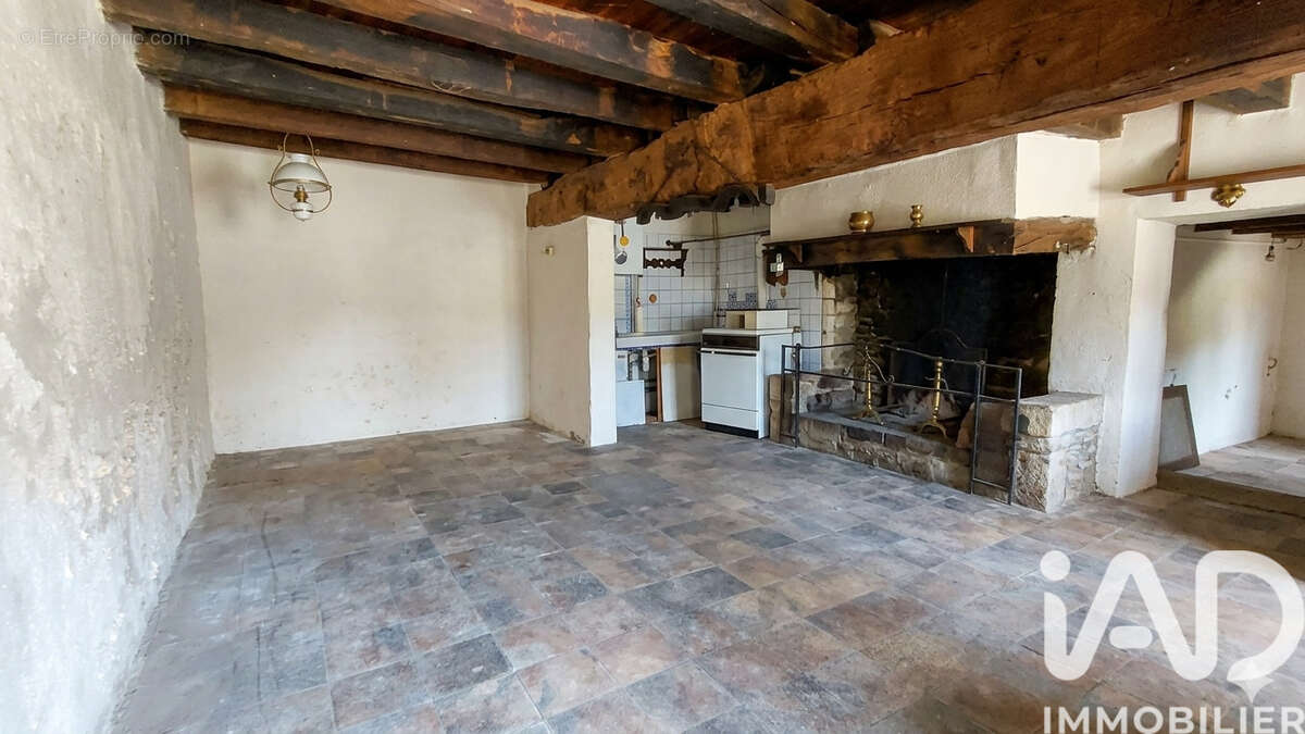 Maison 65 m² à Folles  - photo 7