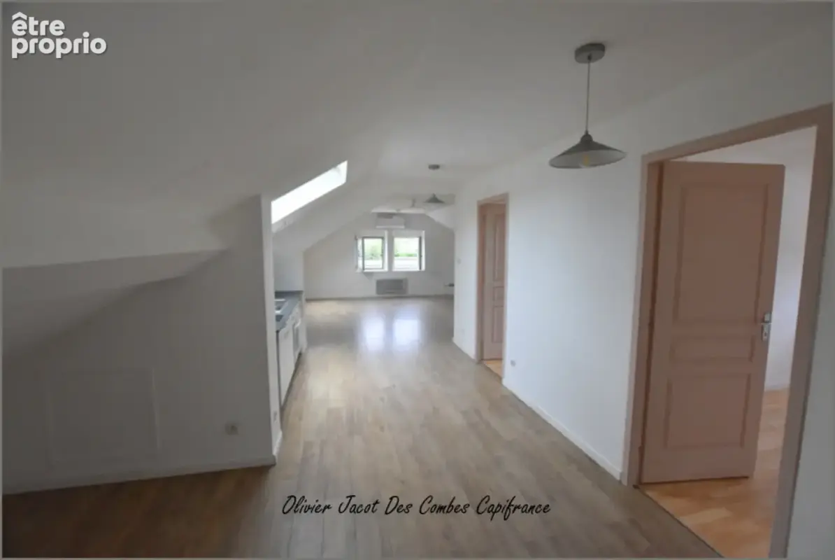 Appartement à vendre 3 pièces FESCHES LE CHATEL (25) - photo 2
