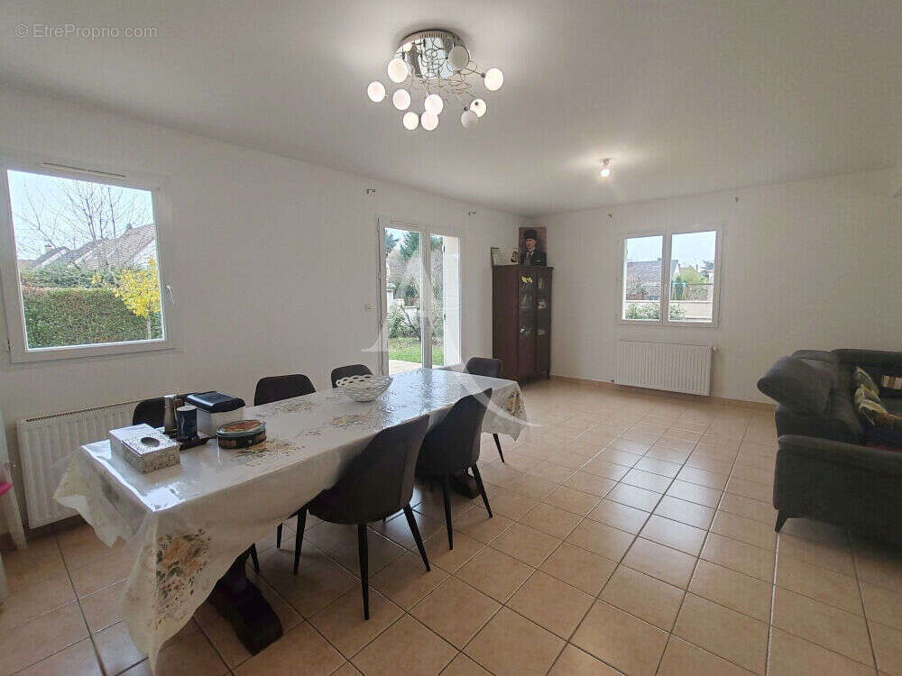 Maison à SAINT-GERVAIS-LA-FORET