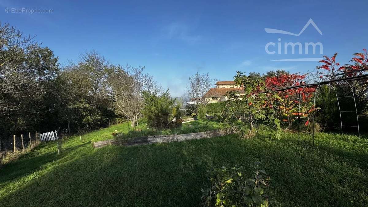 Maison à SAINT-PIERRE-DE-BOEUF