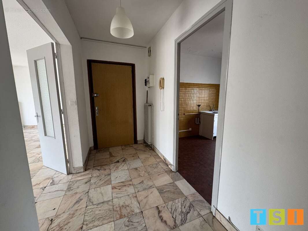 À vendre  Appartement T4 de 88 m² avec garage et cave - photo 3