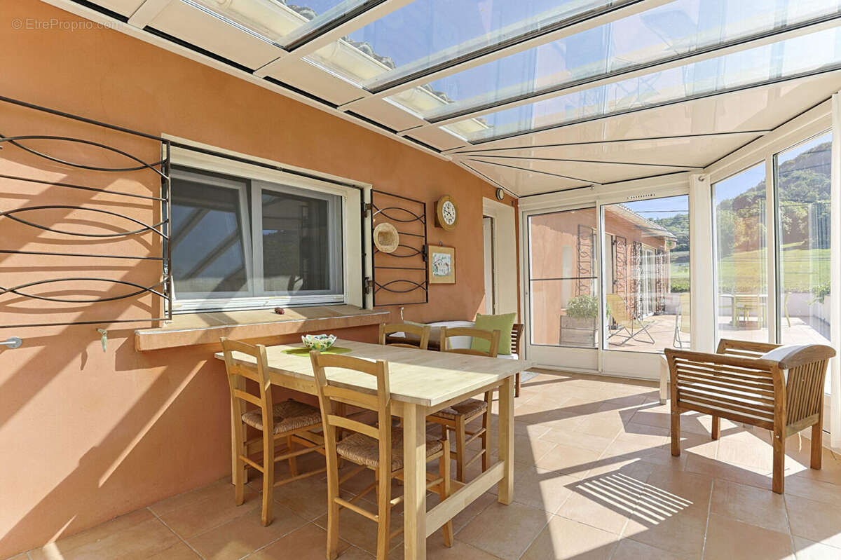 Maison à ROQUEREDONDE