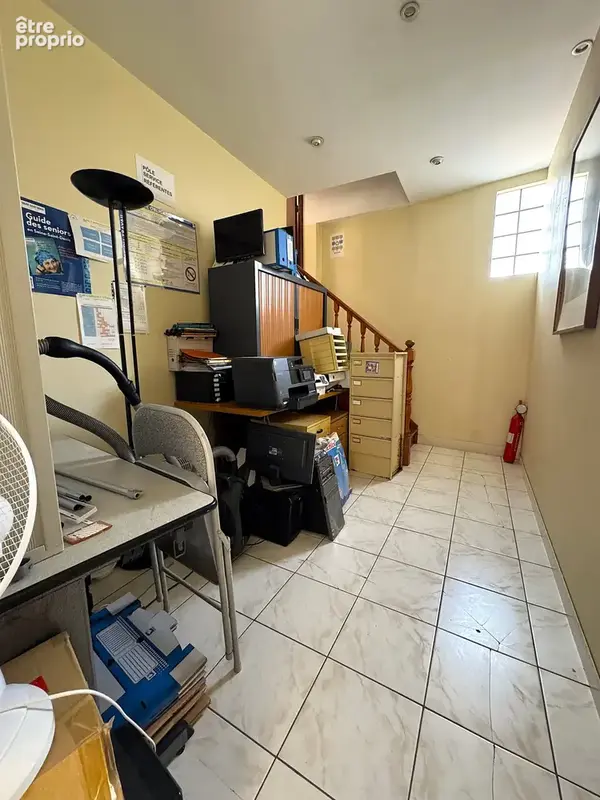 Immeuble de 9 bureaux, potentiel 4500 € par mois, situé idéalement face à la Mairie d'Aulnay-sous-Bois et proc - photo 19