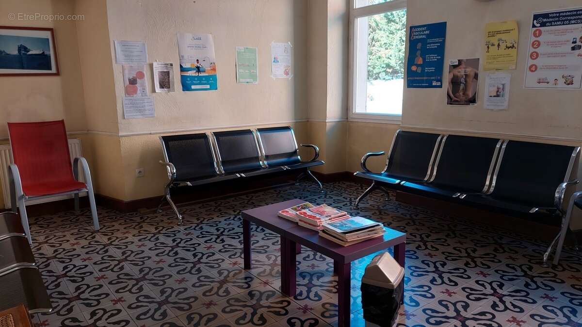 Appartement à LARAGNE-MONTEGLIN