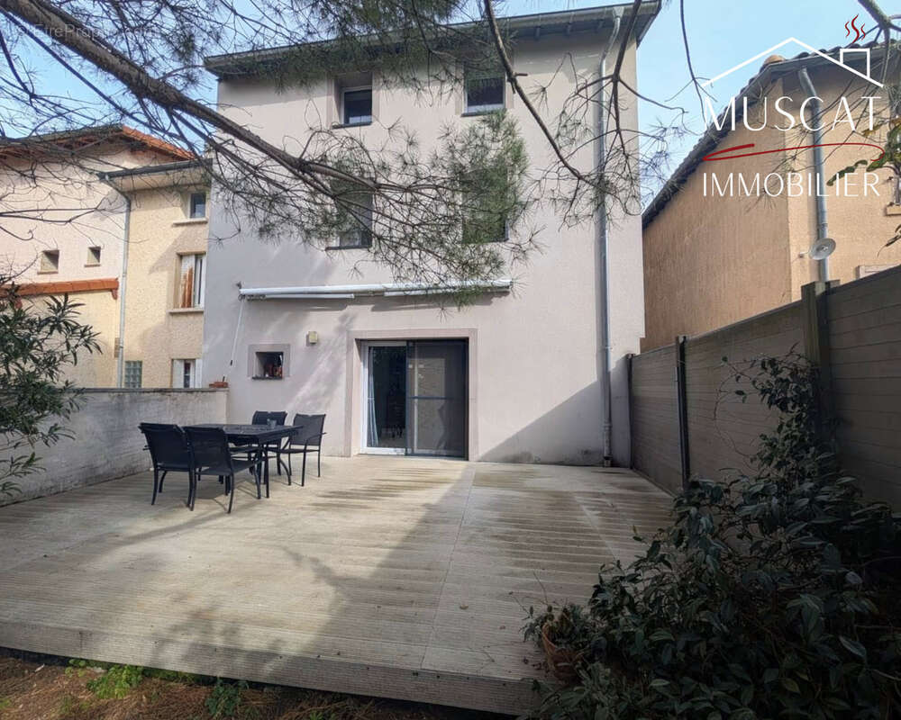 Maison à LE PEAGE-DE-ROUSSILLON